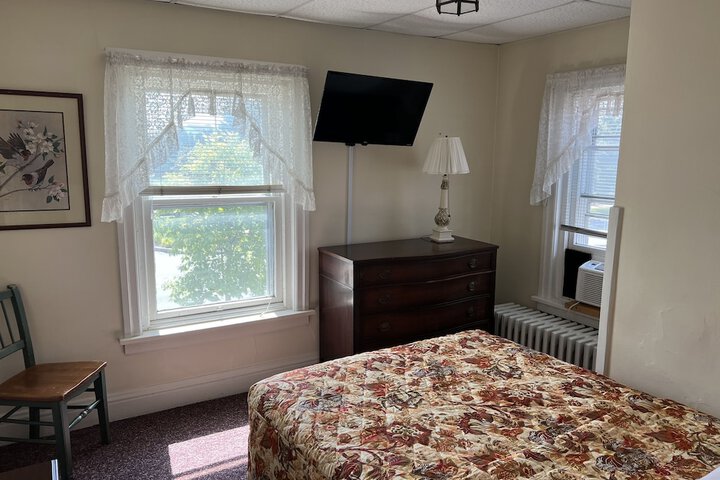 2 Double Beds (10 of 12)