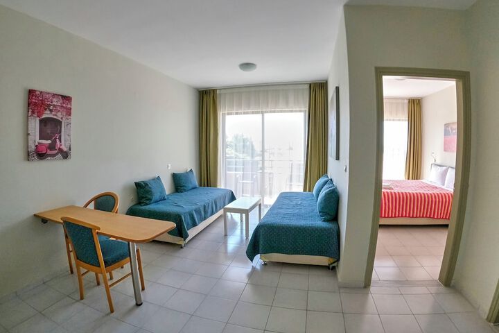 Room 11 of 24