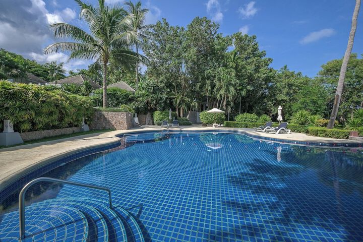 Pools & Facilities