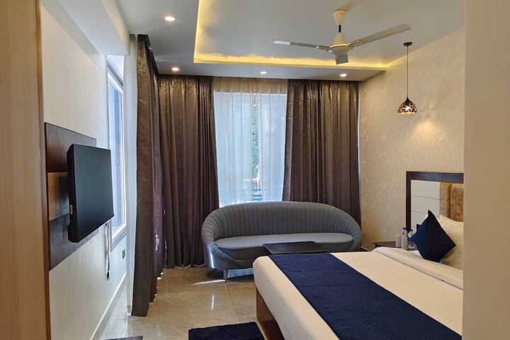 Room 10 of 54