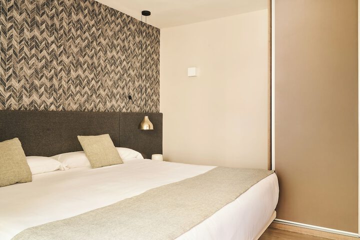 Room 6 of 41