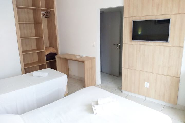 Room 3 of 40