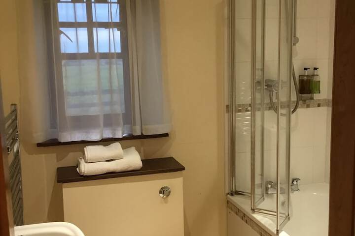 Room 12 of 17