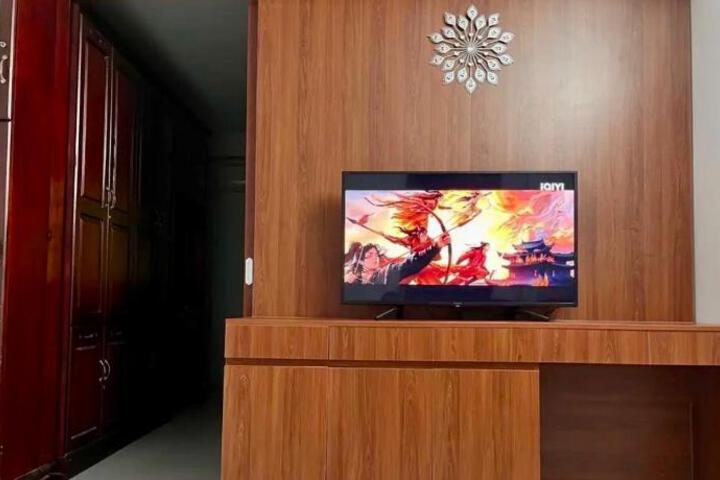 Hotel Entry