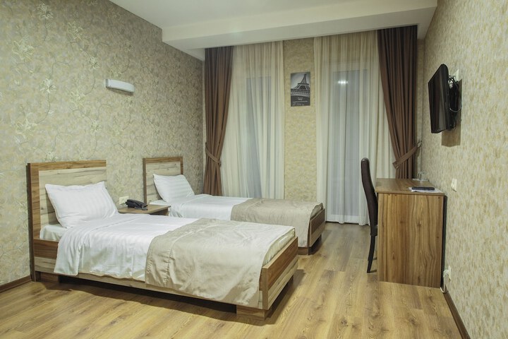 Room 10 of 53