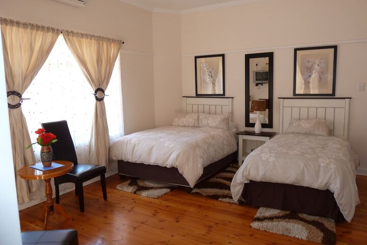 Room 5 of 25