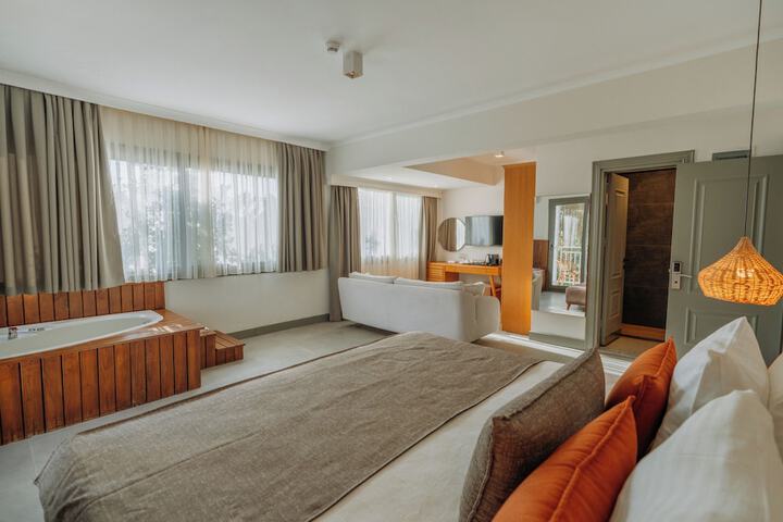 Room 43 of 138