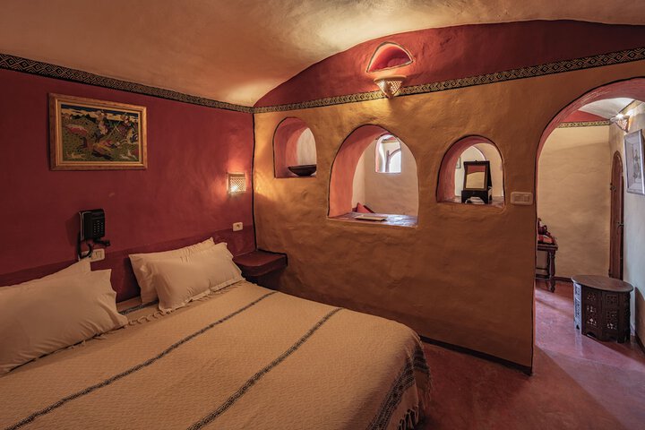 Room 2 of 12