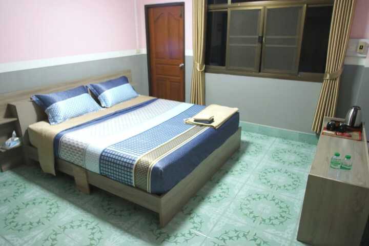 Room 3 of 19