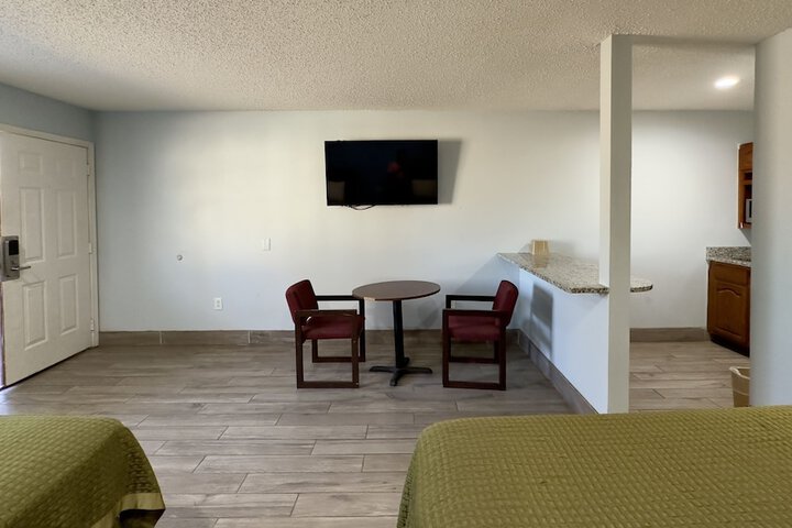 1 King Bed (8 of 12)