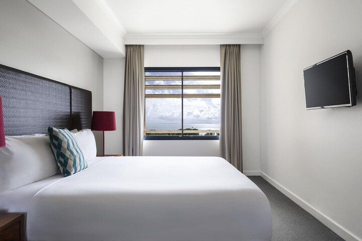 Room 36 of 74