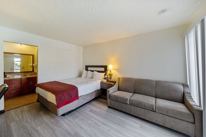 Room 7 of 20