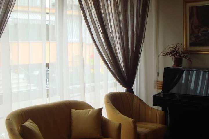Room 28 of 47