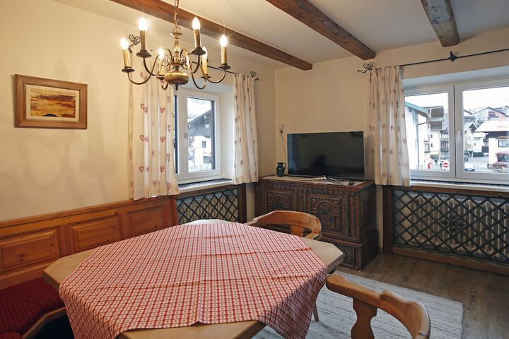 Room 14 of 41