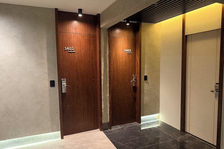 Ballroom/Hall 126 of 130