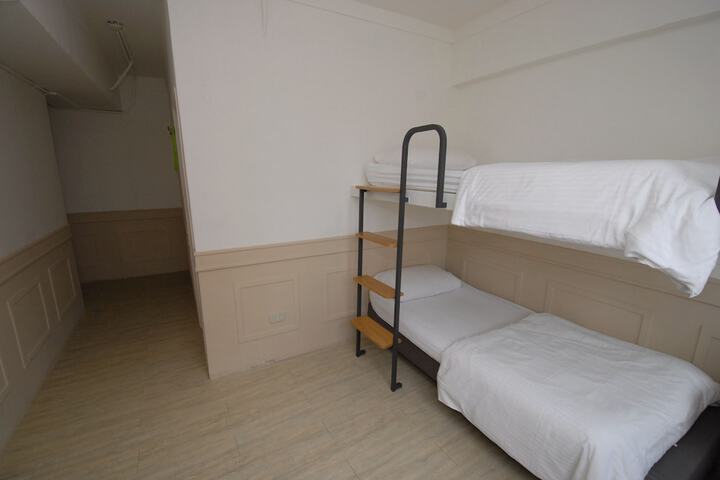 Room 15 of 101