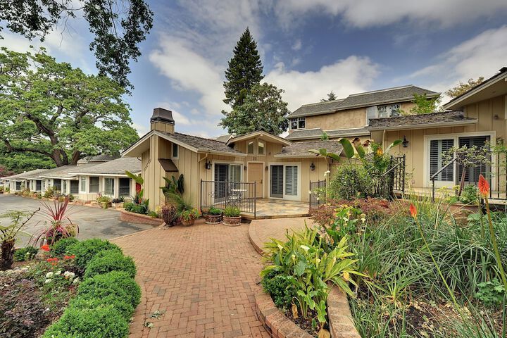 Property Grounds 53 of 64