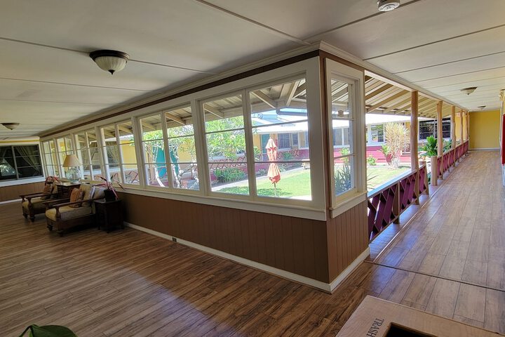 Ballroom/Hall 15 of 31