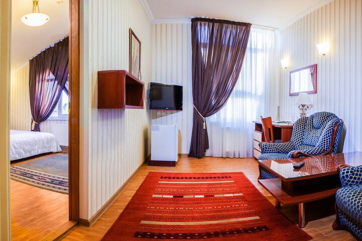 Room 21 of 151