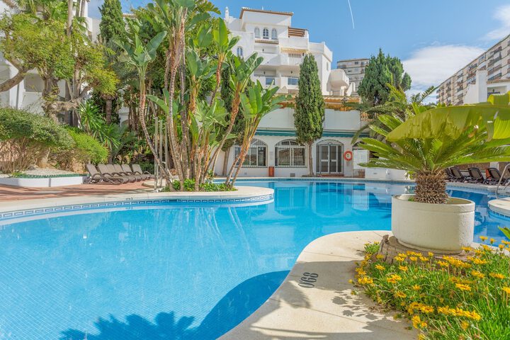 Pool Hotel