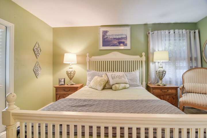 Room 15 of 85