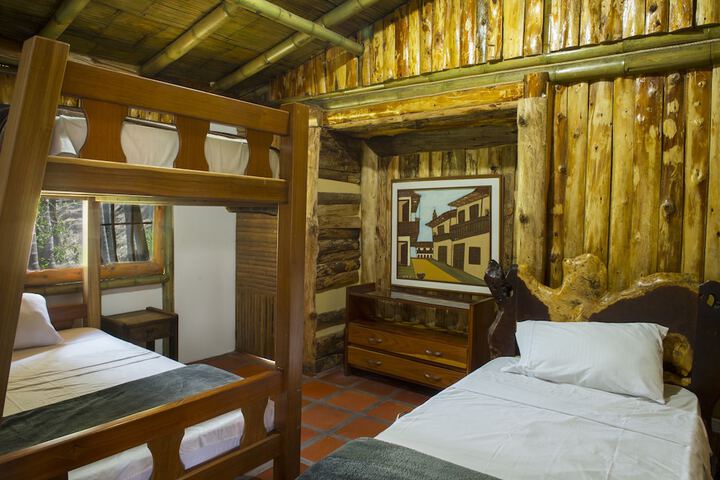 Room 10 of 46