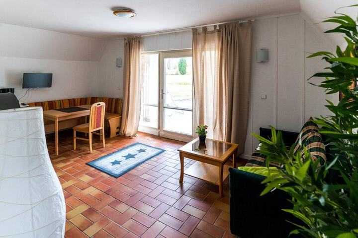 Room 17 of 24