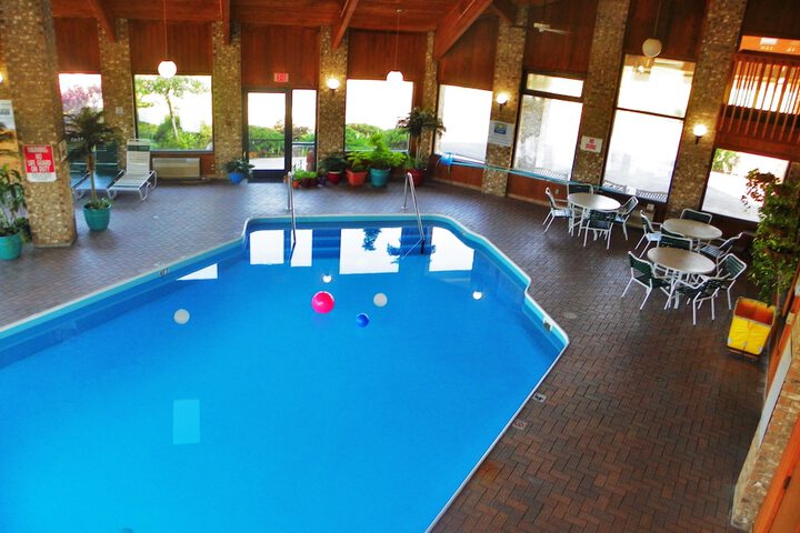 Pool 20 of 24