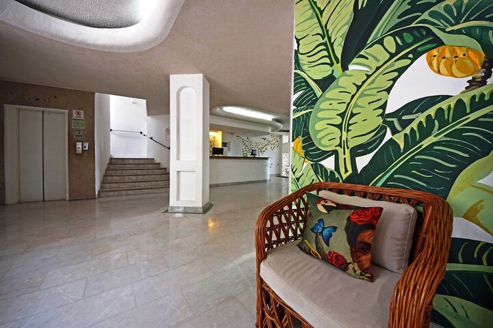 Hotel 2 of 60