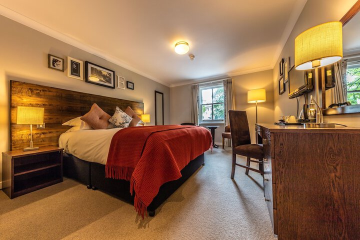 Room 6 of 36