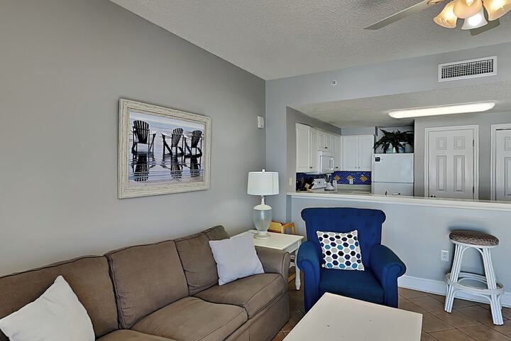 Room 106 of 217