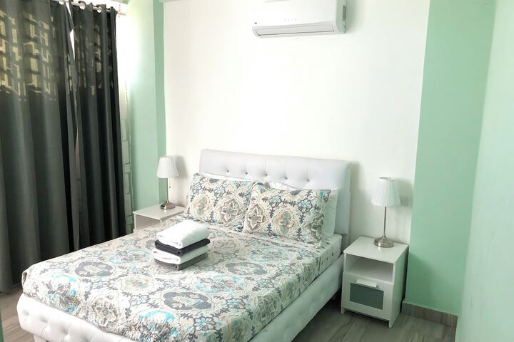Room 10 of 37