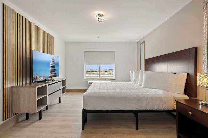 Room 12 of 35