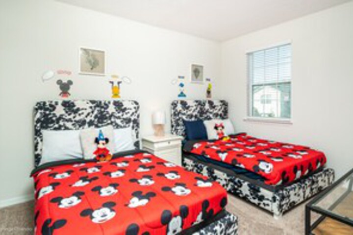 Room 93 of 117