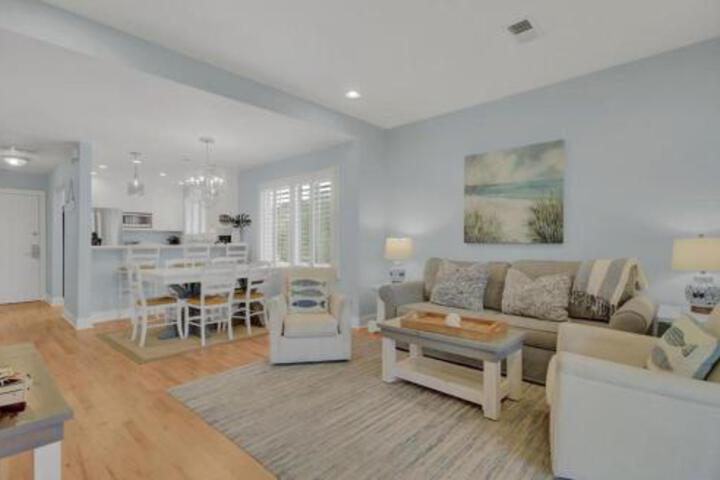 7a Mariners Walk in Isle Of Palms, SC