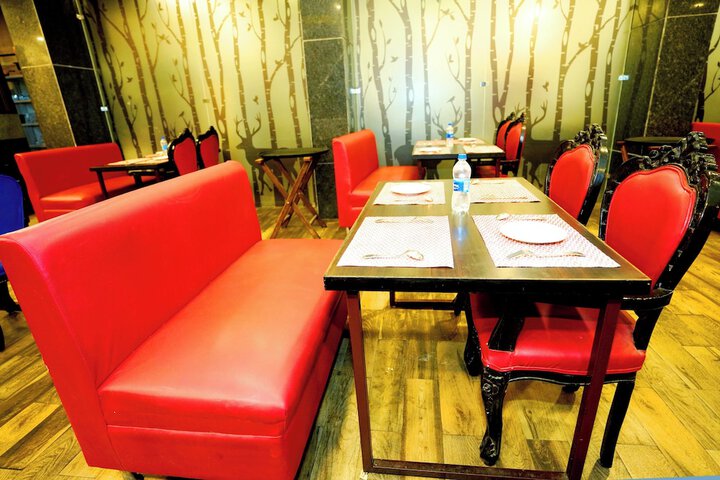 Dining 91 of 109