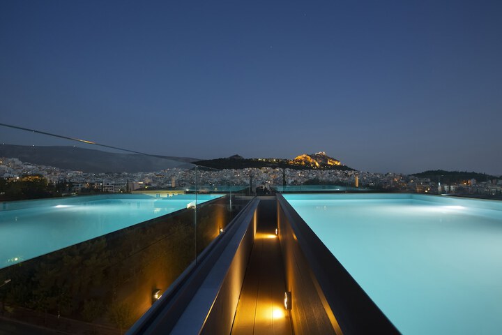 Pool 60 of 86