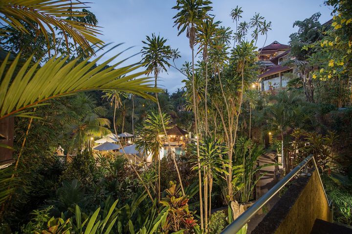 Hotel Exterior 110 of 124