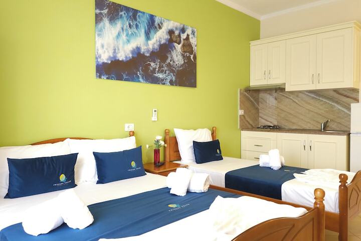 Room 3 of 21