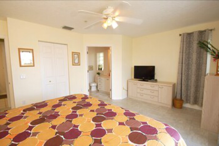 Room 48 of 53