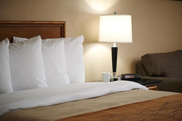 2 Queen Beds (13 of 13)