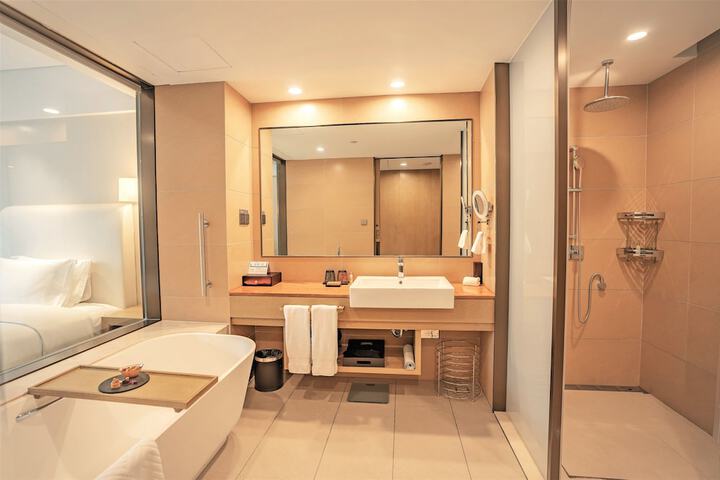 Room 45 of 131