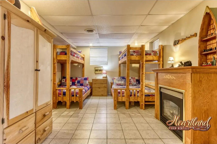 Dining 14 of 20