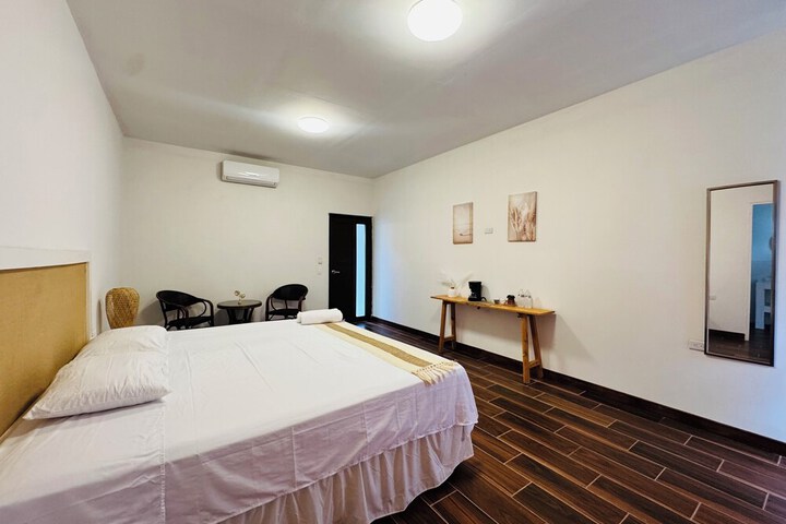 Room 14 of 43