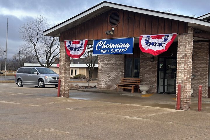 Chesaning Inn & Suites in Chesaning, MI
