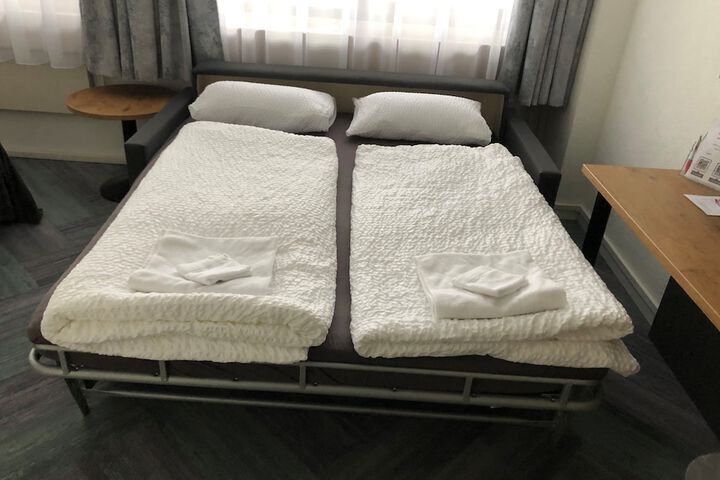 Room 18 of 54