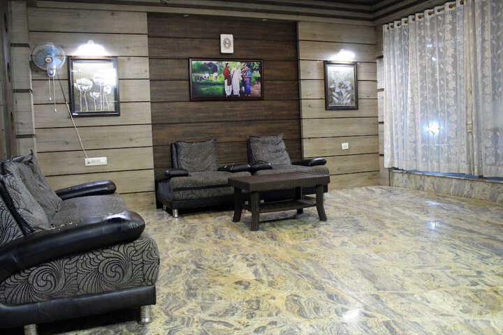 Hotel Interior 4 of 31