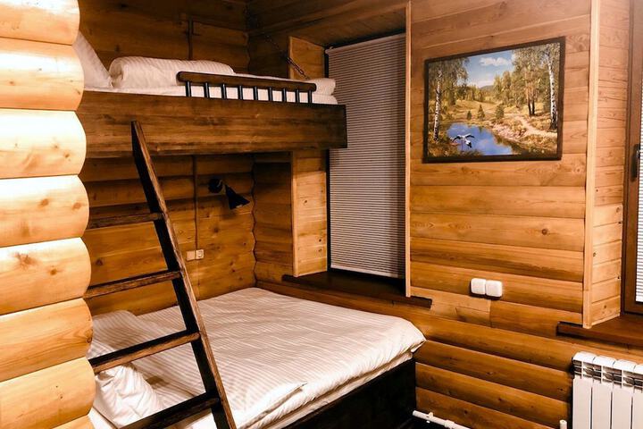 Room 4 of 71