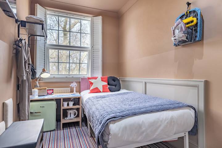 Room 178 of 344