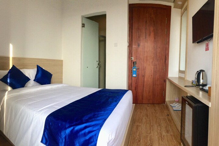 Room 19 of 48